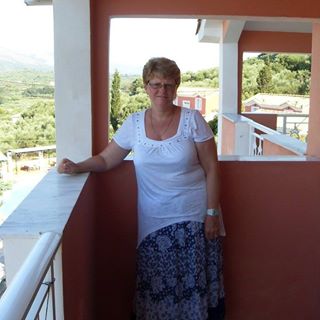 Janet Tomson's avatar