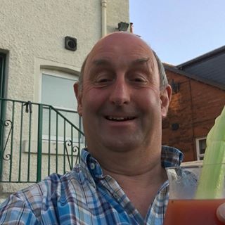 Ronnie Forrest's avatar