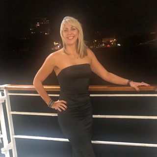 Nicola Casey's avatar