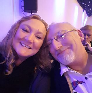 Mark N Deb Drury's avatar