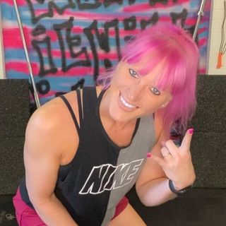 Lisa Birkett's avatar