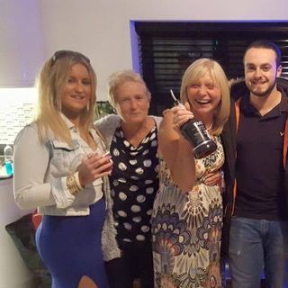 Linda Burrows's avatar