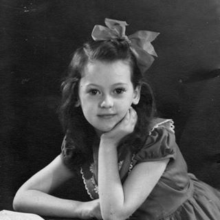 Lorraine Carruthers's avatar