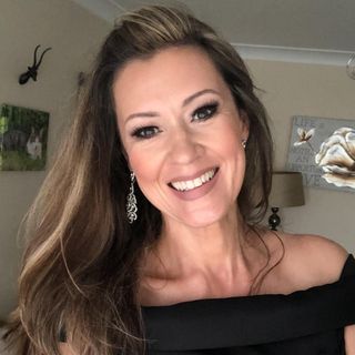 Rebecca Slater's avatar