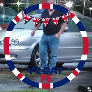 Michael Holland's avatar