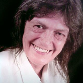 Yvonne Whymark's avatar