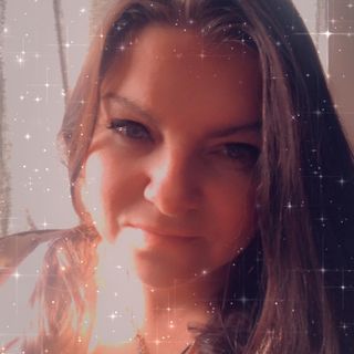 Elena Trischitta's avatar