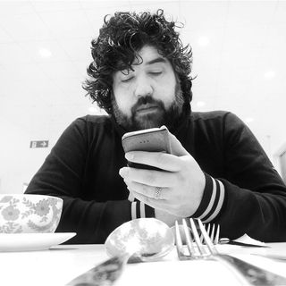 Tibi Ungureanu's avatar