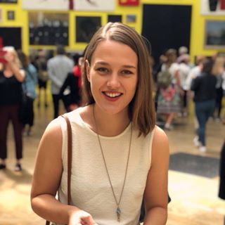 Helen Baxter's avatar