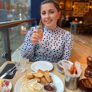 Rachel Richards's avatar