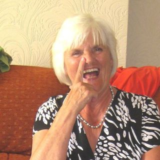 Carole Woodward's avatar