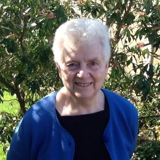 Edna Stacey's avatar