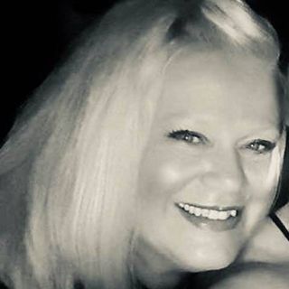 Sally Champion's avatar