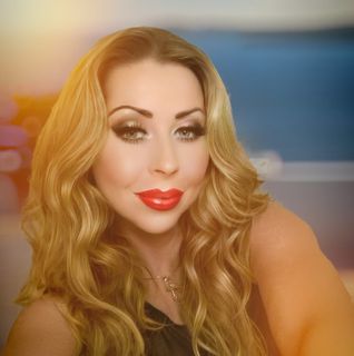 Natalya Nicholson's avatar