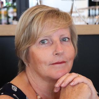 Heather Redhead's avatar