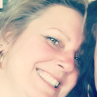 Debbie Good's avatar