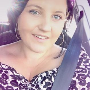 Becky Marie Chesser's avatar