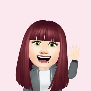 Caroline Fox's avatar