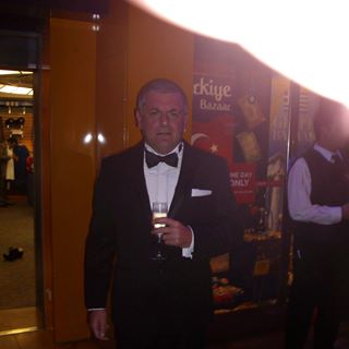 Douglas Fox's avatar
