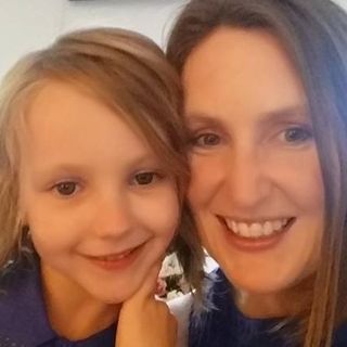 Claire Bignell's avatar