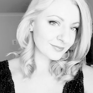 Marianne Gray's avatar