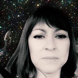 Vicki Kitching's avatar