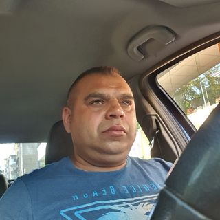 Radu Petre's avatar