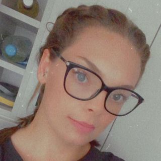 Emily Silvester's avatar