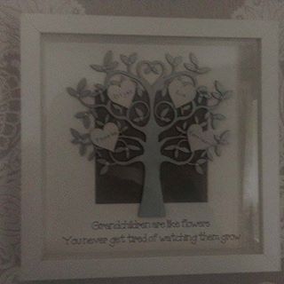 Julie Johnson's avatar