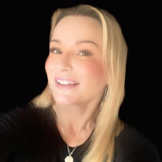 Emily Harris's avatar