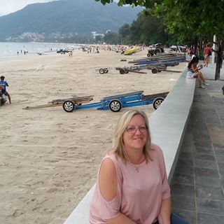 Karen Coates's avatar