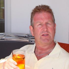 Mick Beard's avatar