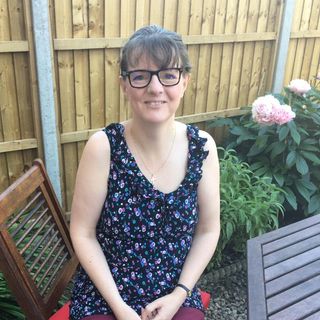 Helen Mclean's avatar