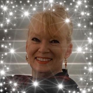 Denise Clarke's avatar