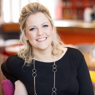 Laura Powner's avatar