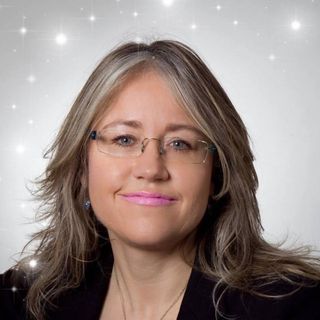 Liz Lanfear's avatar