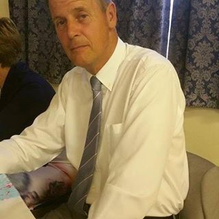 Allan Webster's avatar