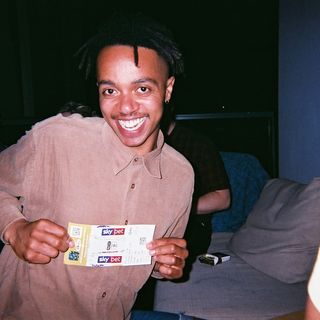Ryan Thomas's avatar