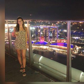 Alicia Greenland's avatar