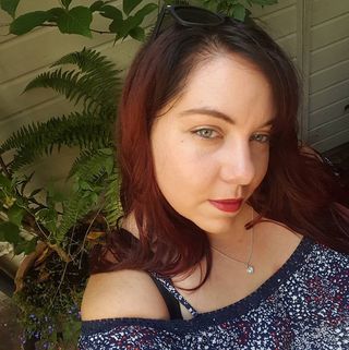 Laura Owens's avatar