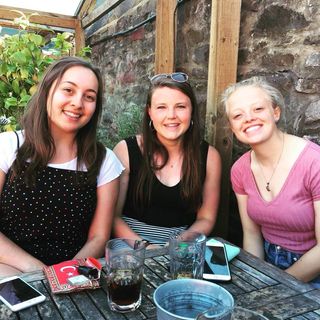 Molly Coombes's avatar