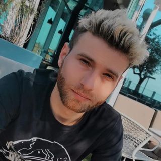 Gabriel Roman's avatar