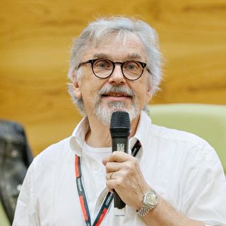 Peter Leeson's avatar