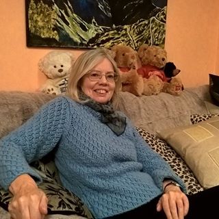 Catherine Hamilton's avatar