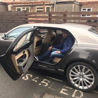 Rashid Hussain's avatar