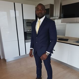 Bode Oluwole's avatar