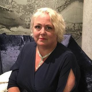 Lorraine Dunstone's avatar