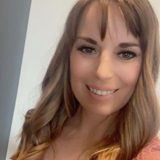 Vicky Phoenix's avatar