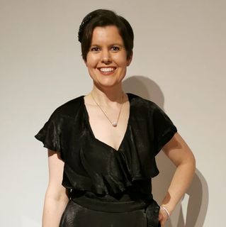 Lynne O'Neill's avatar