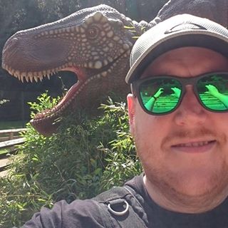 Lee Saxton's avatar